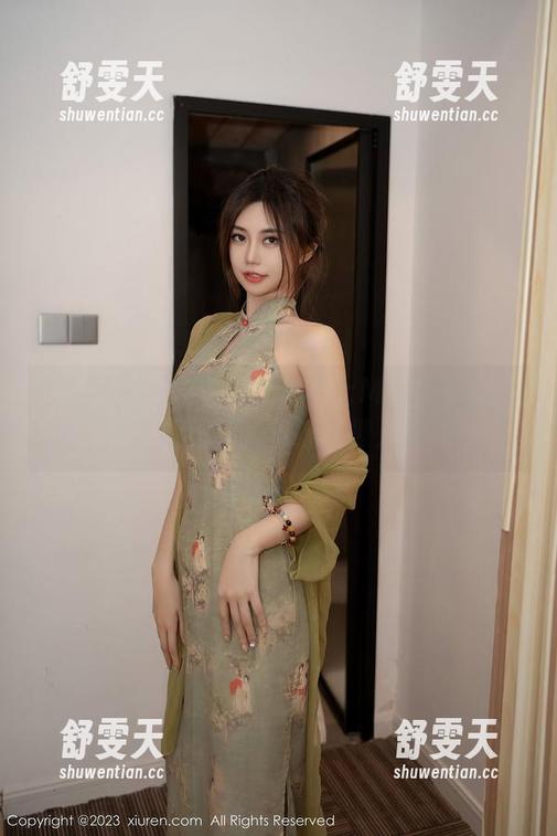 秀人网-伊小七MoMo 秀人网 - 当内衣遇上伊小七MoMo:无圣光的作品,羞涩又撩人!