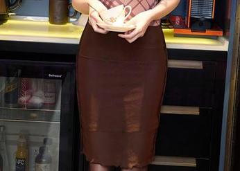 秀人网 – 从未如此想拥有一件礼服：夏馨瑶美图背后的衣橱奇遇记