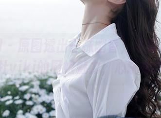 秀人网 – 原图透出一抹幽香，谁能抵挡得了杜viki的厨娘魅力，心跳加速。