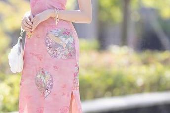 秀人网 – 一探林星阑的圣诞秘密：套图与写真的极致互动