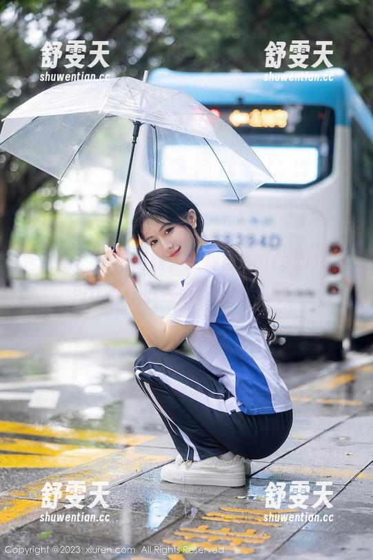 秀人网 - 只想追问，王梓童Doirs的JK私拍作品，内含多少撩人气息？