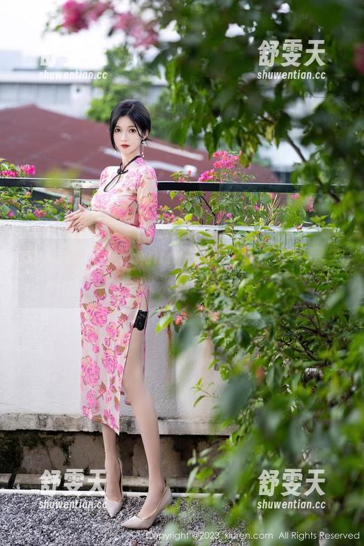 秀人网-糯美子nini 秀人网 - 糯美子nini在线:修女的秘密生活,快来高清围观!
