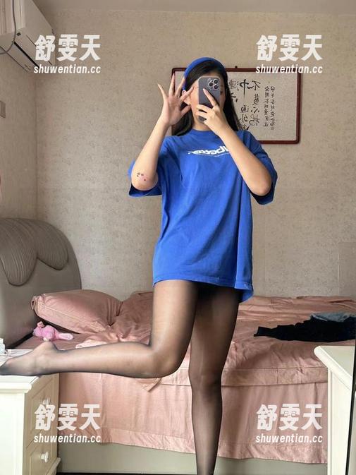 微密圈 - “美邵女Baby”精选套图：白色嵌花肉丝+黑丁，我觉得我要把这个组合穿进我的梦里去了！
