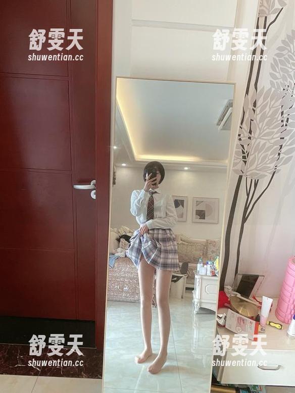 微密圈 - 瞧！胜利的小生活教室全套写真，感觉像在偷看一场小小的戏剧！