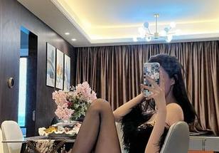 微密圈 – 标签：葛征、红裙、无圣光——简单却叛逆