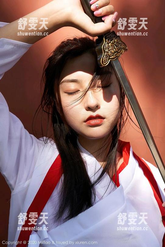 蜜桃社-蜜蕊Mary 蜜桃社 - 蜜蕊Mary与双马尾的神奇冒险:图集中藏着多少小故事?
