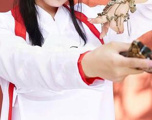 蜜桃社 – 静香Mandy学妹：一场高清图集的梦游，迷失在每一帧！