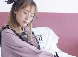 袜啵啵 – 不只是长靴：奶油的高跟秘密，免费获取的资源，让你也闪耀！