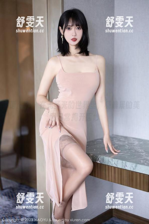 语画界 - 在无圣光的世界里，杨晨晨的美图日常揭开面纱