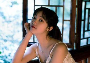 轰趴猫 – 泳装+Ellie艾栗栗=夏日的最佳配方，别错过最新更新的图片哦