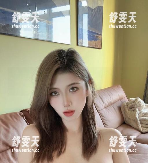 微密圈 - 醇子小姨：在体操服中的写真魔力，你能抵挡吗？