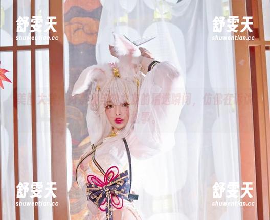 阿寨寨 美图大赏:阿寨寨与她女友的精选瞬间,仿佛在诉说一个故事。