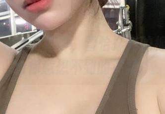 微密圈 – 低调奢华，雪怡妹纸的棉袜图片给你意想不到的温柔。