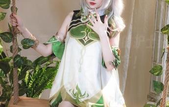 在幽暗的角落，雪晴Astra的护士刻晴写真更新点亮了万圣节！
