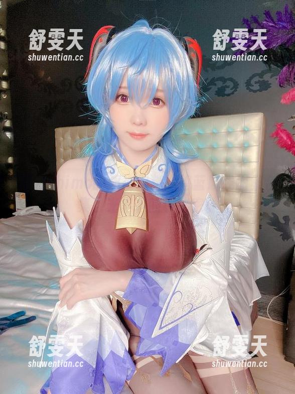 霜月shimo的旗袍幻想：碧蓝航线图集合集，光影下的小秘密。