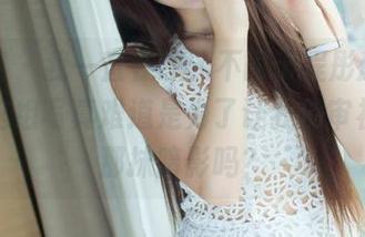 青豆客 – 我一直在想，不同于程彤颜的纯白，这组写真难道是为了让我们审视内心那抹暗影吗？