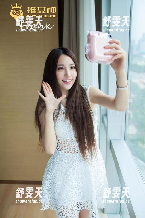 青豆客 - 图库里的谭晓彤！女神Elise百变秀，时光机带你穿越各种风格！