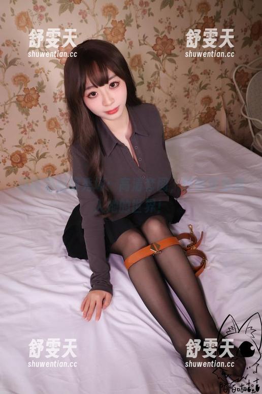 韶陌陌制服秀场：高清套图，悄悄带你进入她的世界！
